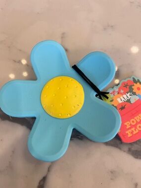 Bark NWT Super Chewer Flower Power Dog Toy